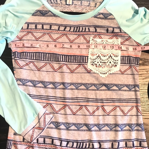 Arden Furtado Sheer Raglan multi color longsleeve - Picture 8 of 11